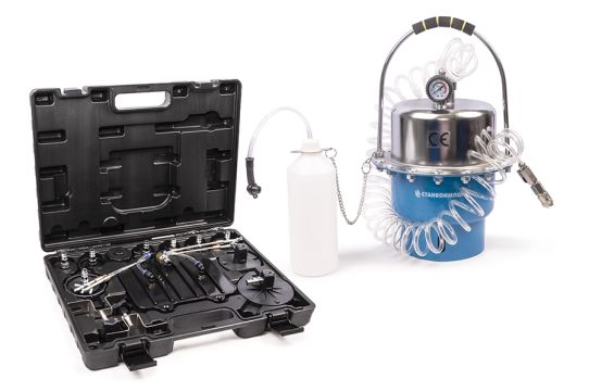 Установка для прокачки тормозной системы пневматическая, давление 0.7-2.8 бар, емкость 5 л, переносная ST100101 Станкоимпорт