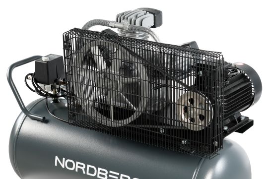 Поршневой компрессор 100 л, 580 л/м, 380В, 5.5 кВт, ременной, масляный Nordberg NCP100/580