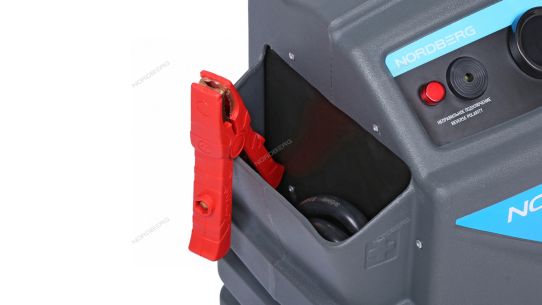 Пусковое устройство бустер 12/24 В, 2400 А ток пуска, 2х28 Ач AGM аккумулятор, с цифровым дисплеем Nordberg WSA40