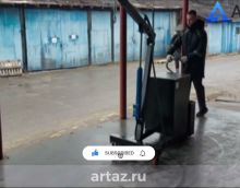 Кран гидравлический с противовесом ARTAZ 750 кг самоходный Кран гидравлический с противовесом ARTAZ 750 кг самоходный
