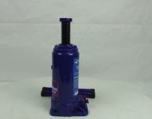 Обзор домкрата бутылочного 8 т AE&T T20208 Обзор домкрата бутылочного 8 т AE&T T20208