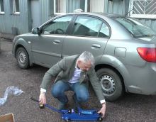 Домкрат подкатной AE&T T31103A  Домкрат подкатной AE&T T31103A