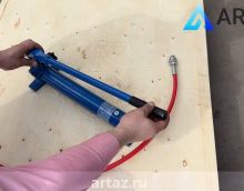 Насос гидравлический ручной объемом 1,5 литра до 700 бар РГН -1.5