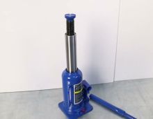 Бутылочный домкрат NORDBERG N3112 видео обзор Бутылочный домкрат NORDBERG N3112 видео обзор