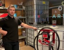 Видеообзор товара Мини АЗС для дизельного топлива 12в 60 л.м. artaz DT0412-12/1000 еврокуб заправочный модуль Видеообзор товара Мини АЗС для дизельного топлива 12в 60 л.м. artaz DT0412-12/1000 еврокуб заправочный модуль