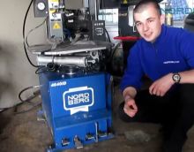 Обзор на шиномонтажный стенд NORDBERG 4640ID Обзор на шиномонтажный стенд NORDBERG 4640ID
